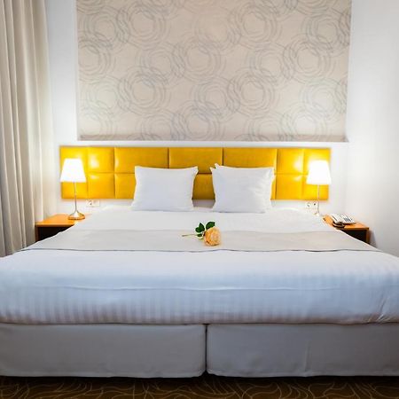 Best Western Hotel Lev Or I بوخارست المظهر الخارجي الصورة