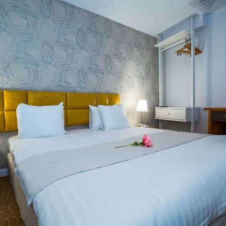 Best Western Hotel Lev Or I بوخارست المظهر الخارجي الصورة