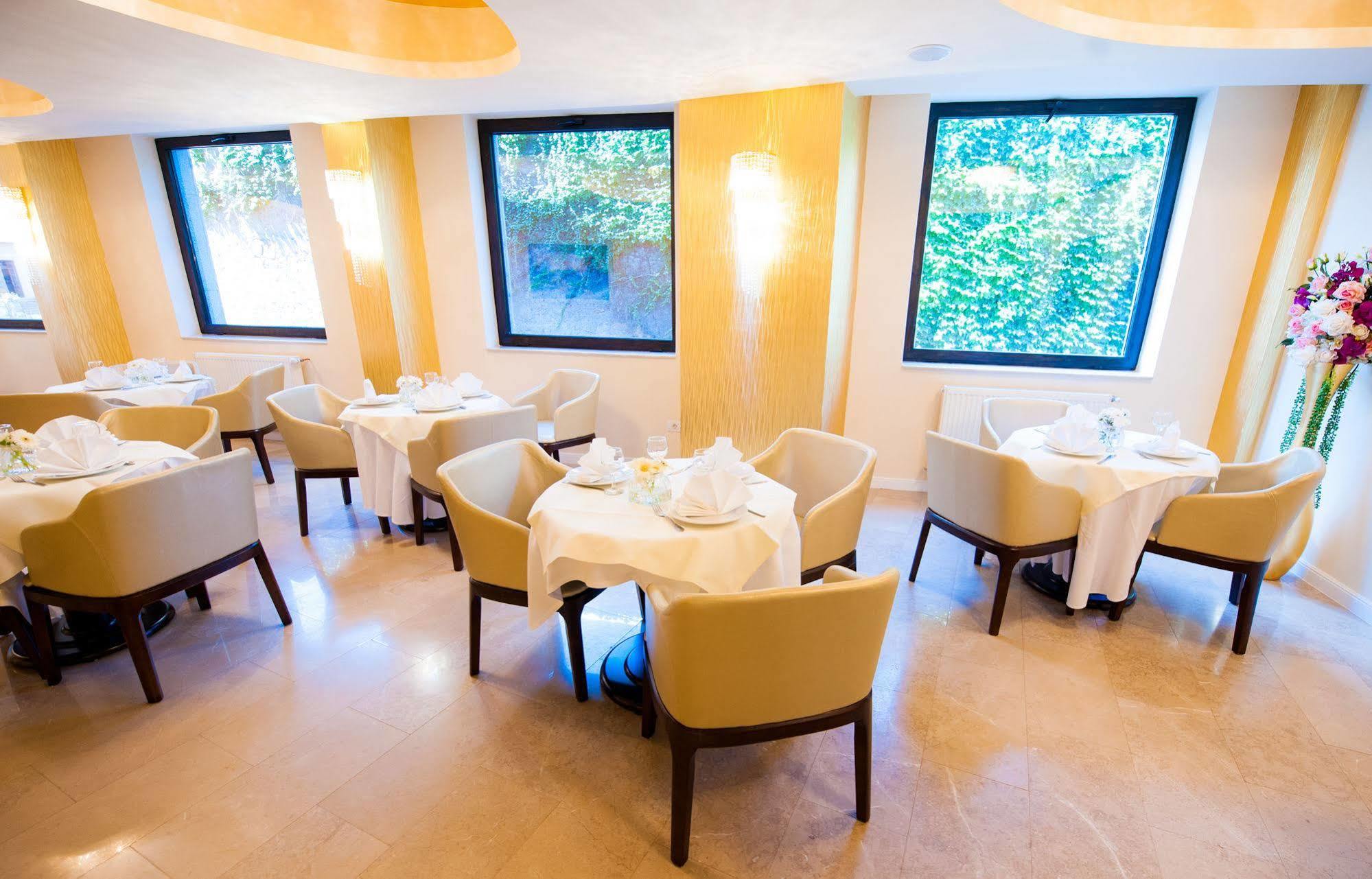Best Western Hotel Lev Or I بوخارست المظهر الخارجي الصورة