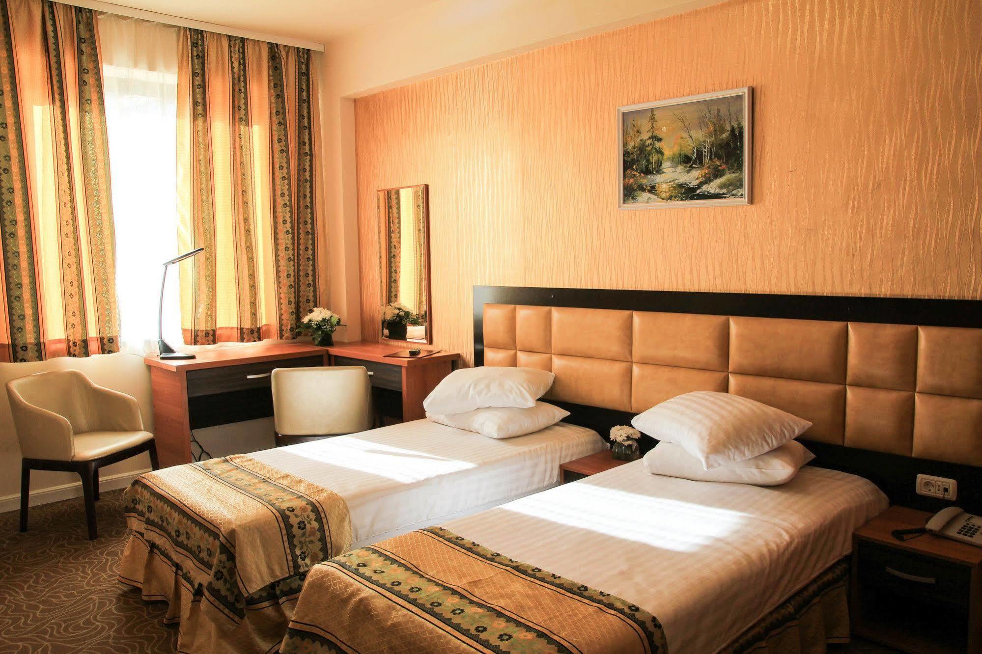 Best Western Hotel Lev Or I بوخارست المظهر الخارجي الصورة