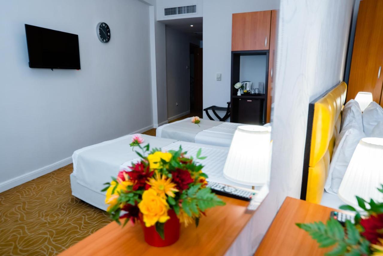 Best Western Hotel Lev Or I بوخارست المظهر الخارجي الصورة
