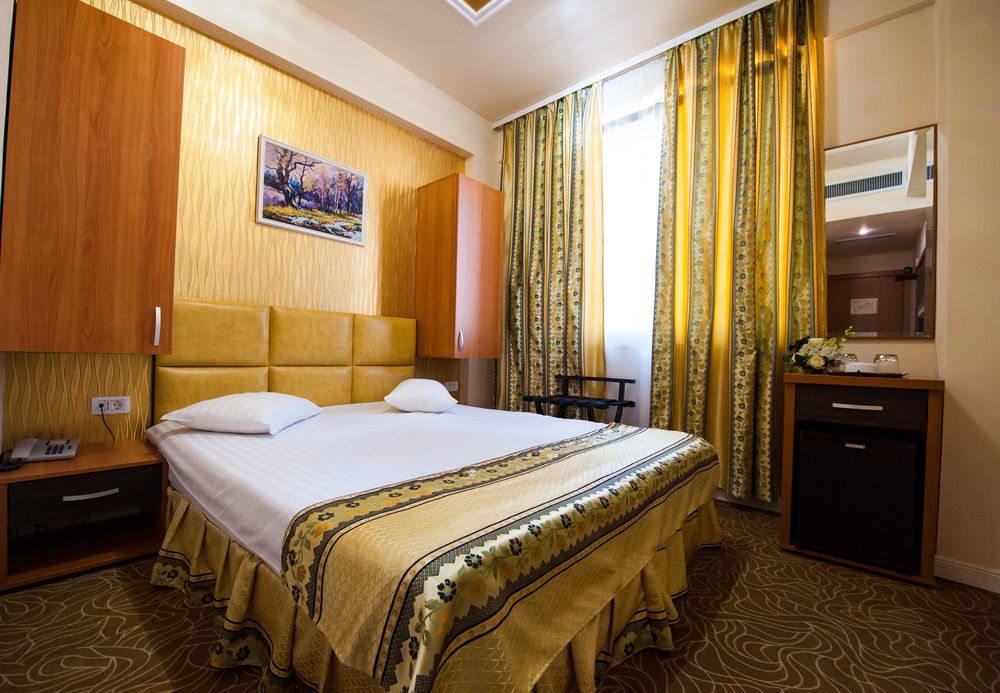 Best Western Hotel Lev Or I بوخارست المظهر الخارجي الصورة