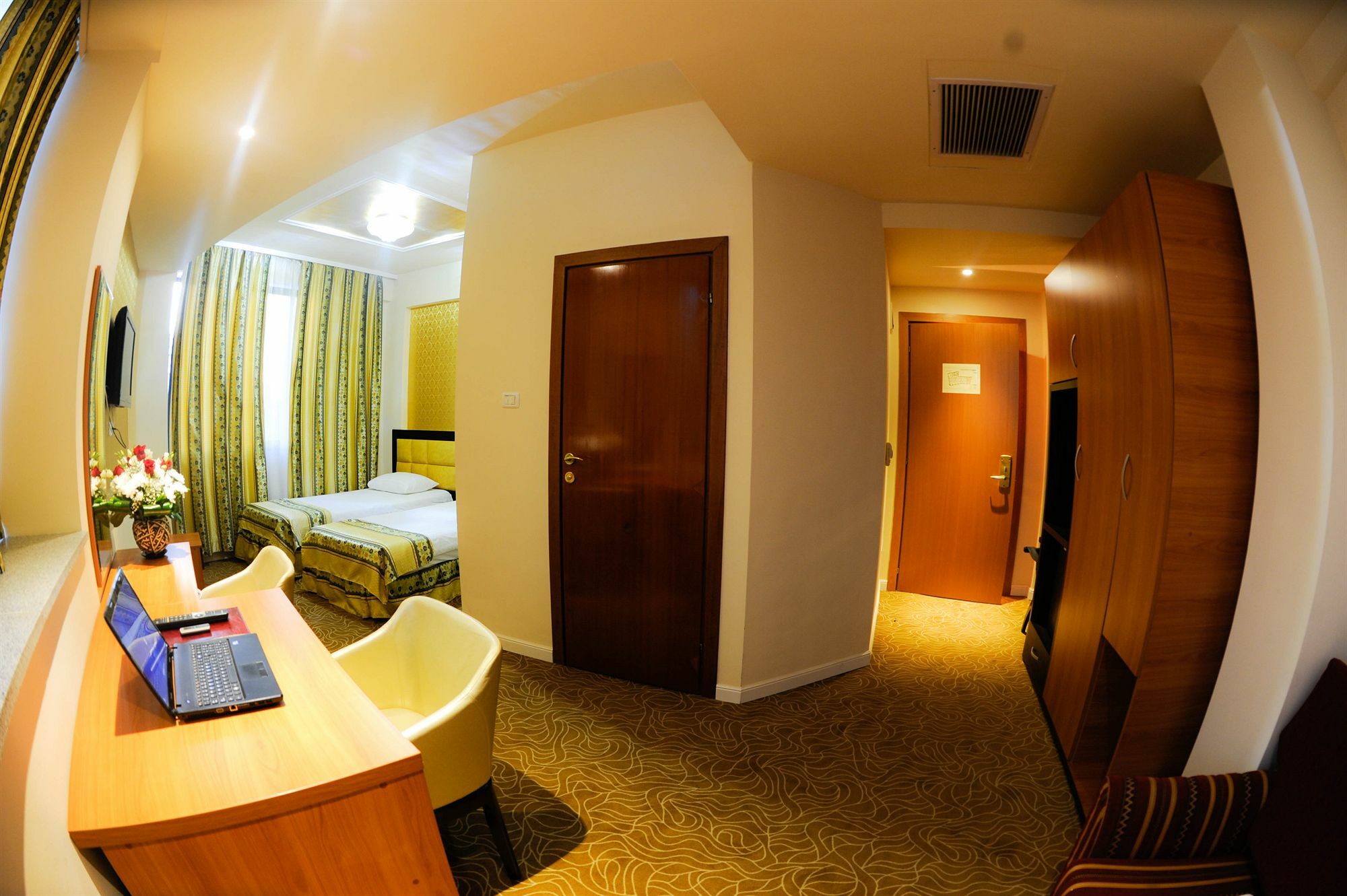 Best Western Hotel Lev Or I بوخارست المظهر الخارجي الصورة