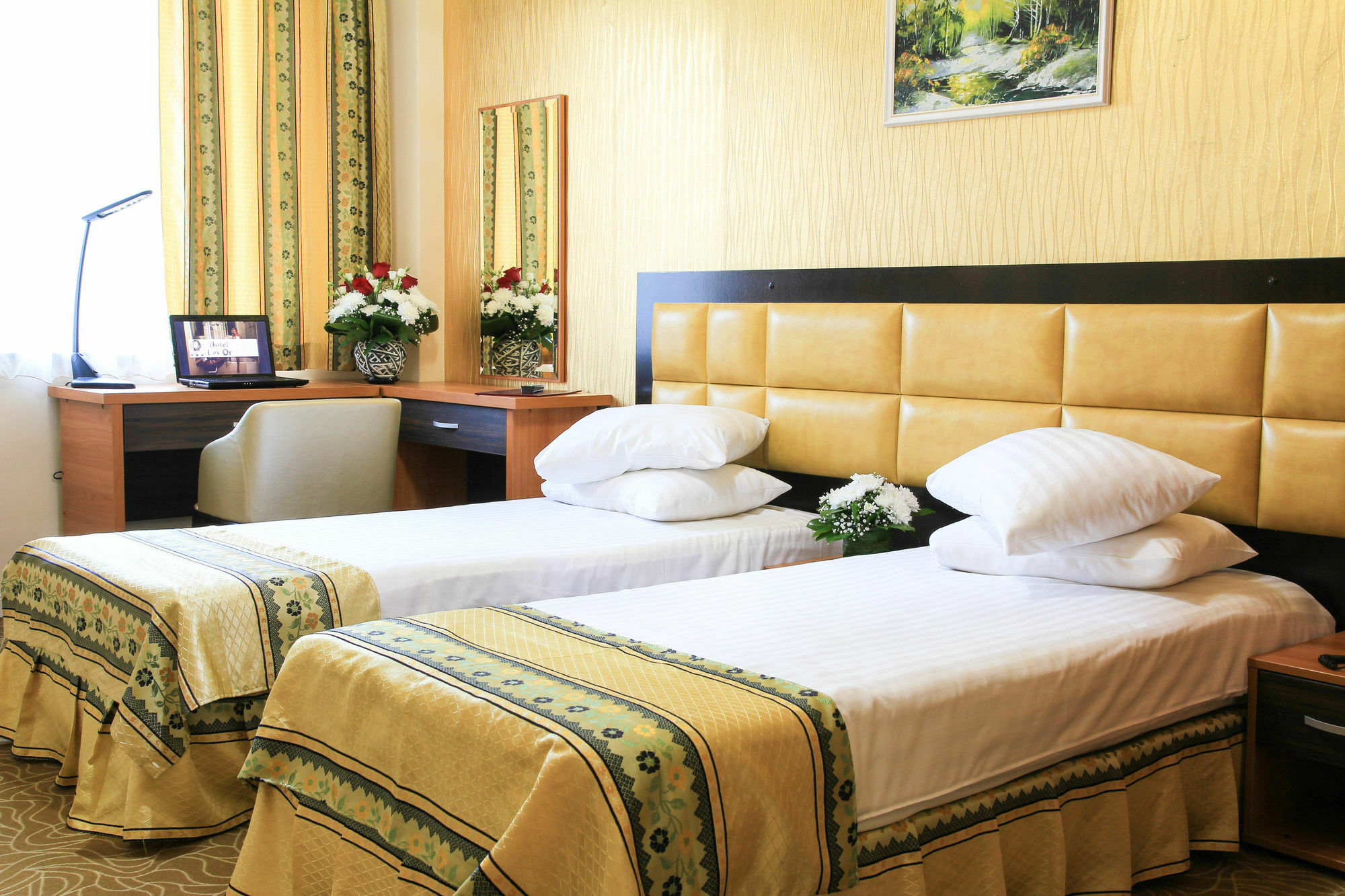 Best Western Hotel Lev Or I بوخارست المظهر الخارجي الصورة